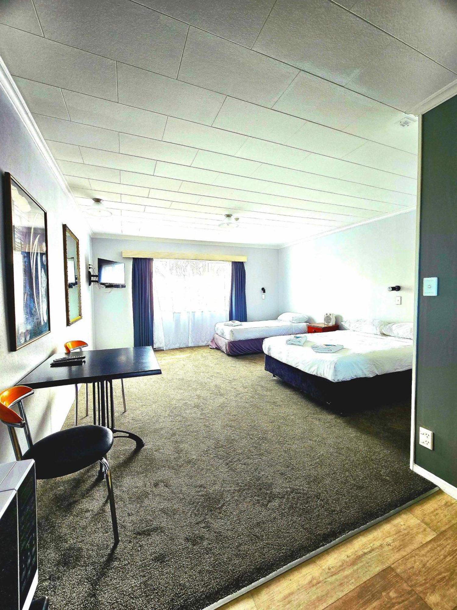 Putaruru Arms Motor Inn 외부 사진