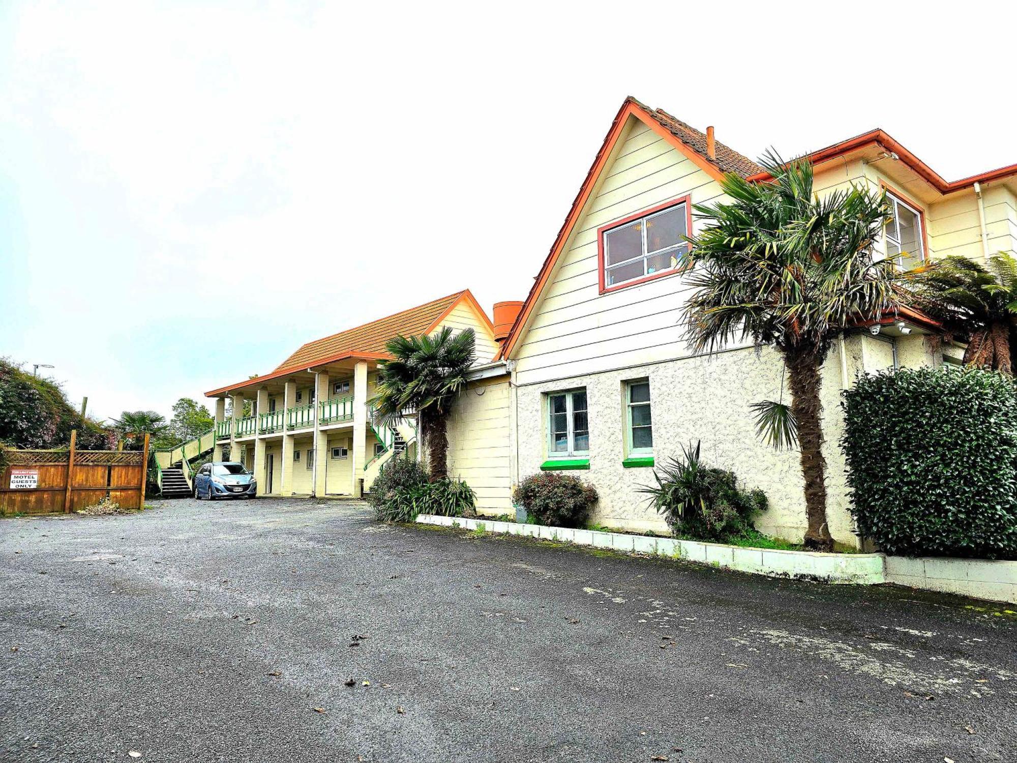 Putaruru Arms Motor Inn 외부 사진