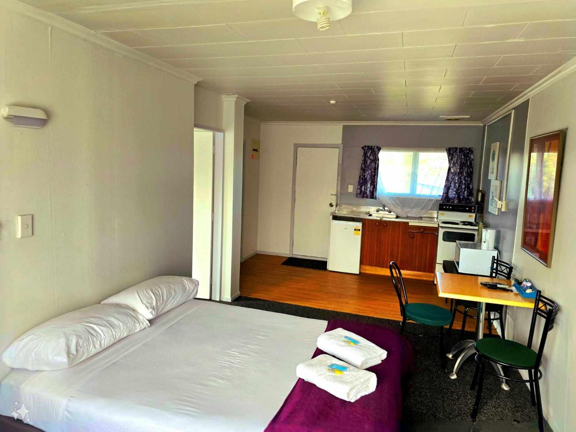 Putaruru Arms Motor Inn 외부 사진